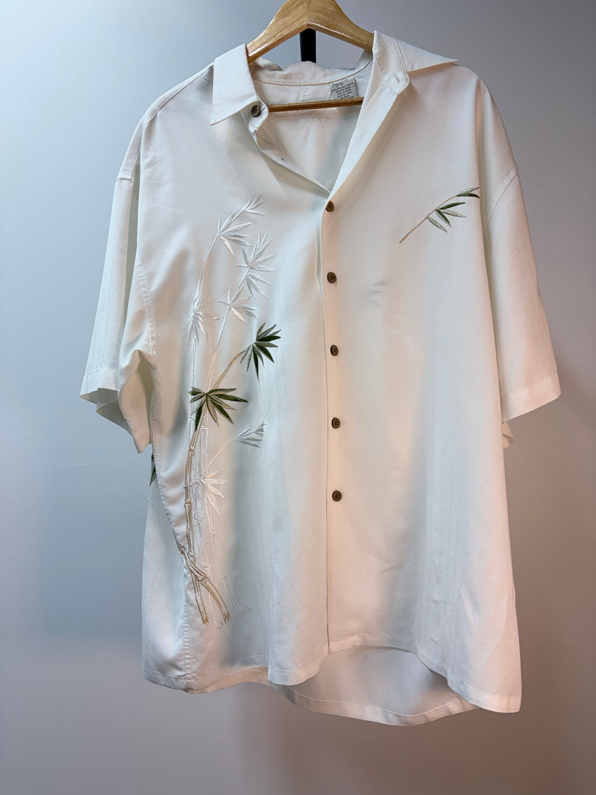 Bamboo Cay White Embroidered Bamboo Short-Sleeve Shirt