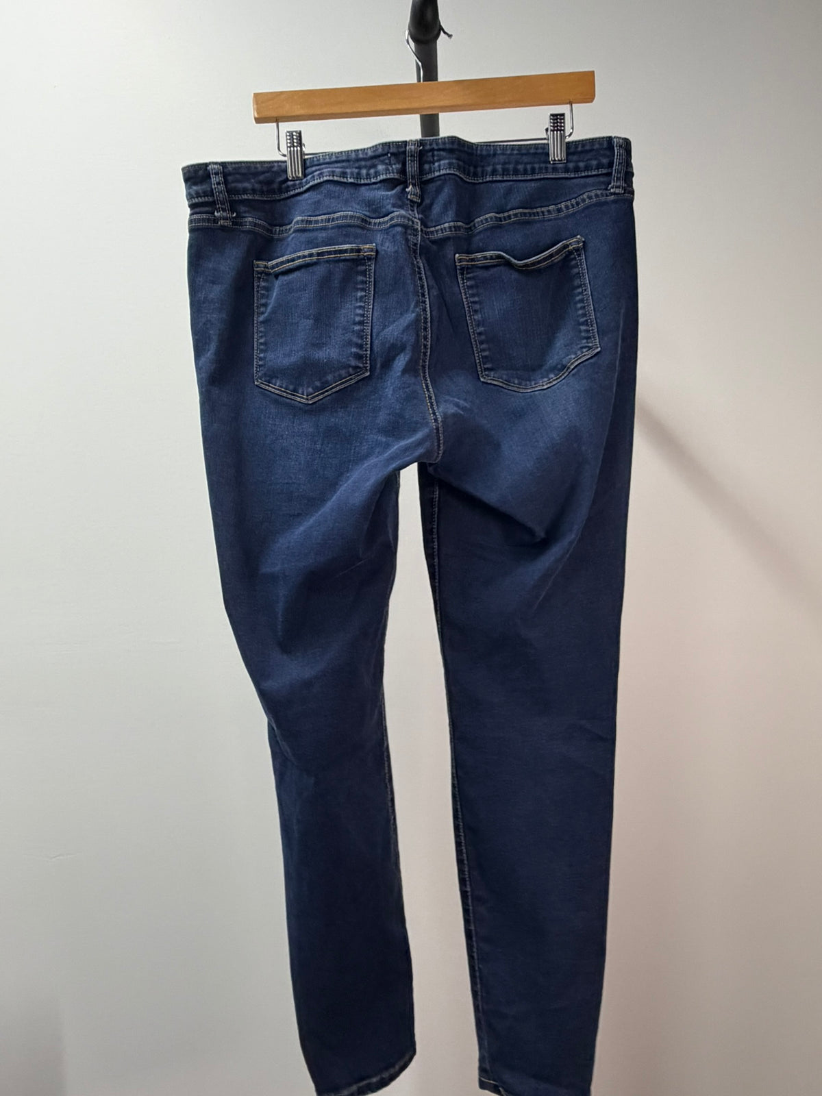 Sonoma Dark Wash Skinny Jeans - Women’s 16