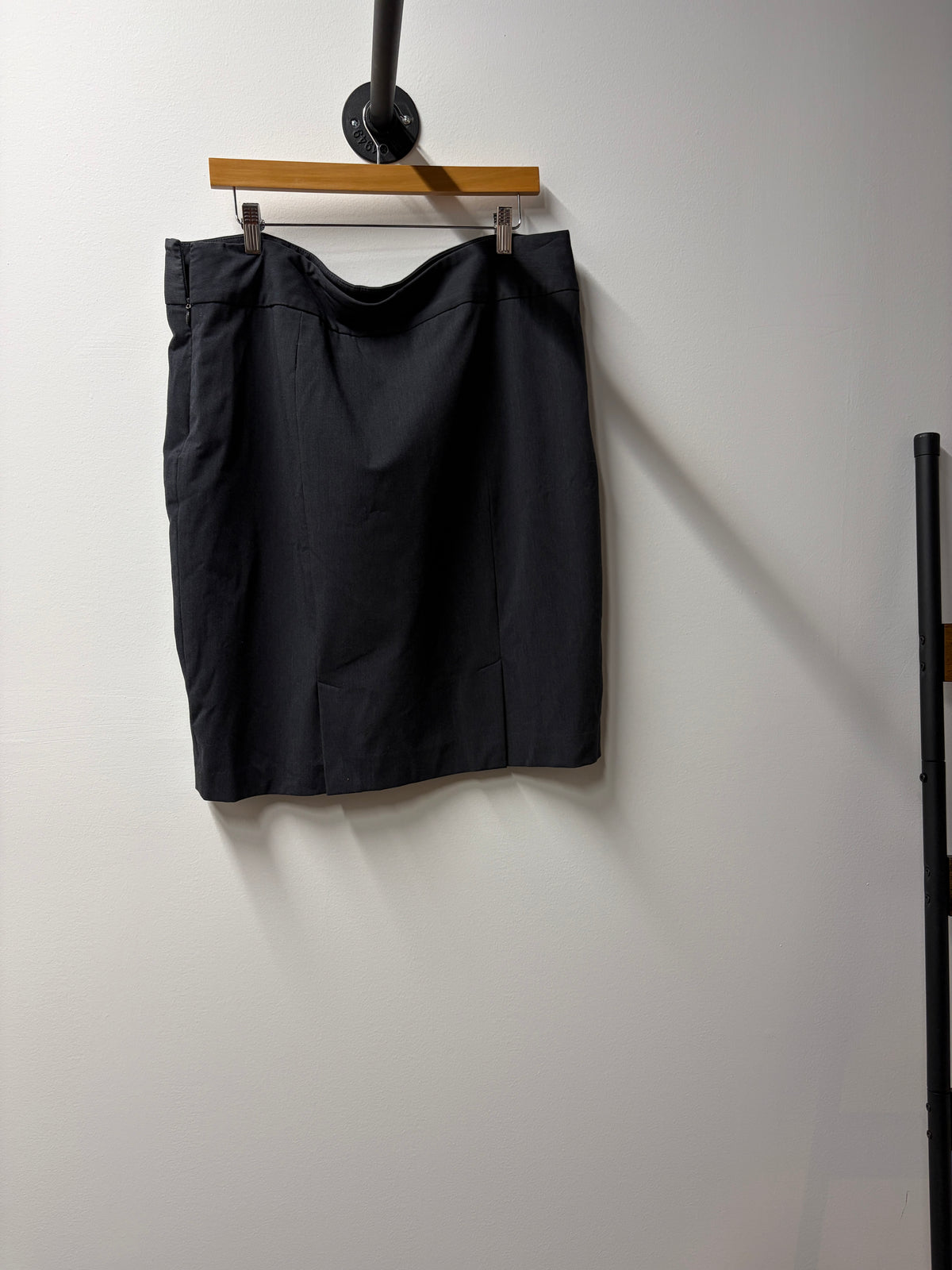 Liz Claiborne Black Pencil Skirt